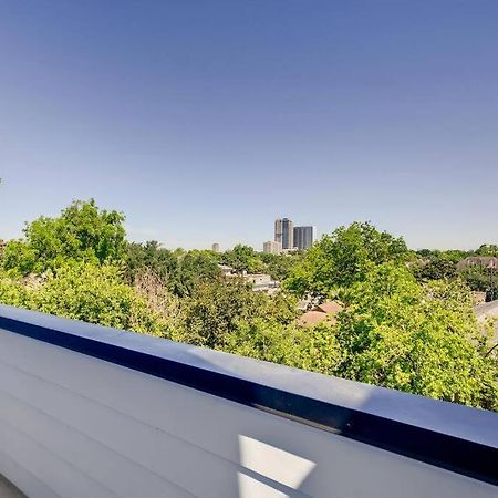 4 Story Home Mins To Downtown Houston With City Views Экстерьер фото