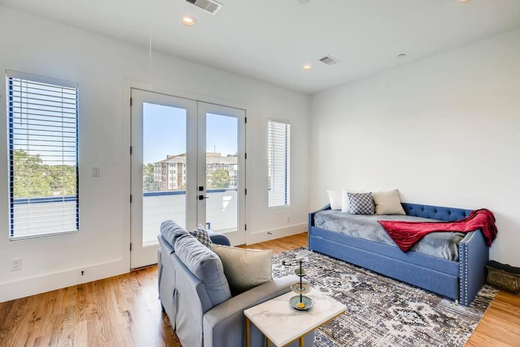4 Story Home Mins To Downtown Houston With City Views Экстерьер фото