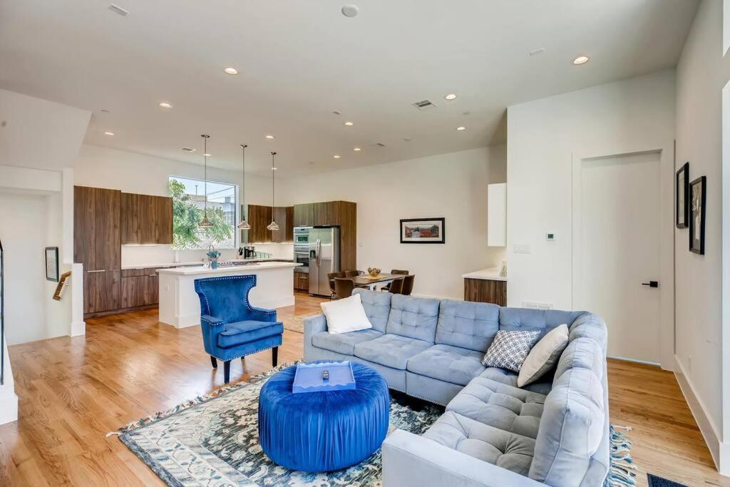 4 Story Home Mins To Downtown Houston With City Views Экстерьер фото